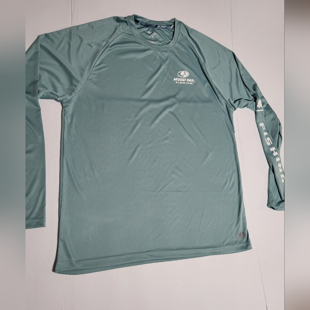 (#15) Mossy Oak Men’s Long-Sleeve Fishing Swim Shirt - Sage Green